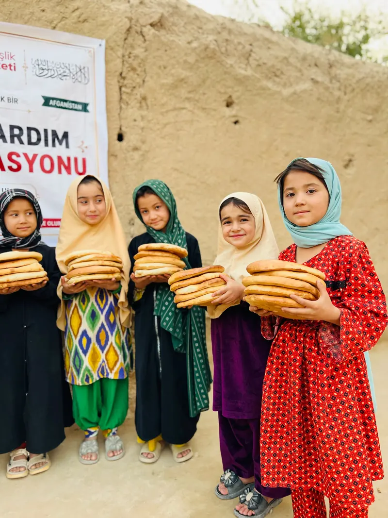 Ekmek dağıtımı, Afganistan